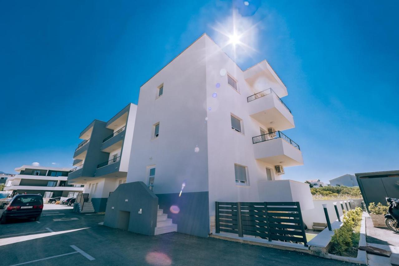 Apartment Bella Novalja Exterior photo